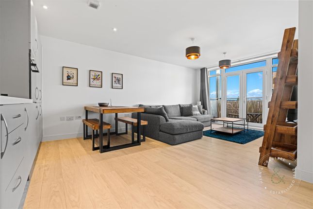 Flat for sale in Mayfield House, The Boulevard, The Mill, Canton, Cardiff