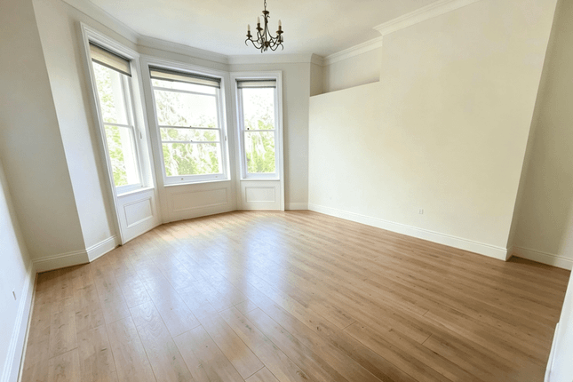 Garrod House, Flat 9, 12-14, Charles Road, St Leonards-on-Sea photo 3