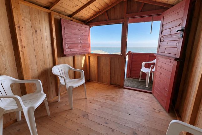 The Leas, Frinton-On-Sea photo 2