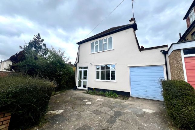 Thumbnail Detached house to rent in The Avenue, Pinner