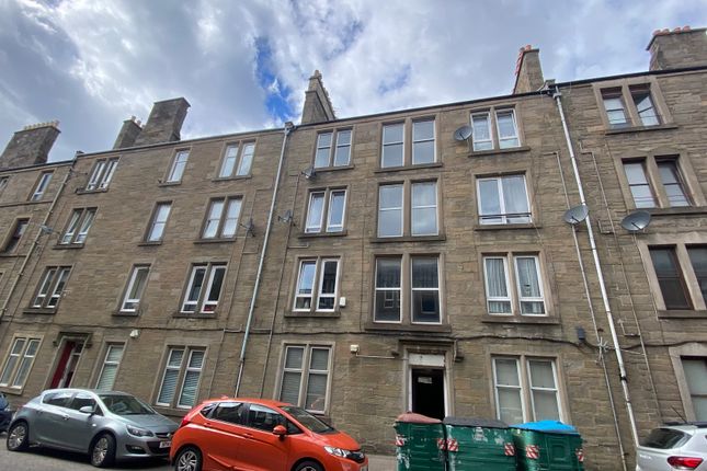 Thumbnail Flat for sale in Smith Street, Dundee