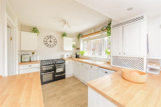 Anson Close Walderslade, Chatham photo 3