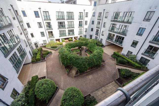 Flat for sale in Holford Way, Roehampton, London