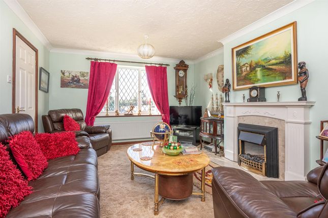 16 Lancaster Rise, Norwich photo 2