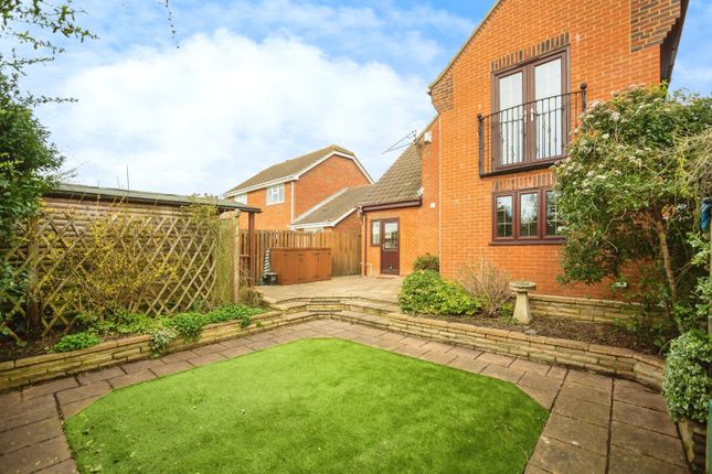 Detached house for sale in Fairfields, Gravesend