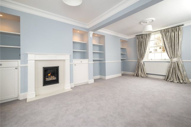 Terraced house for sale in Oxford Street, Woodstock, Oxfordshire