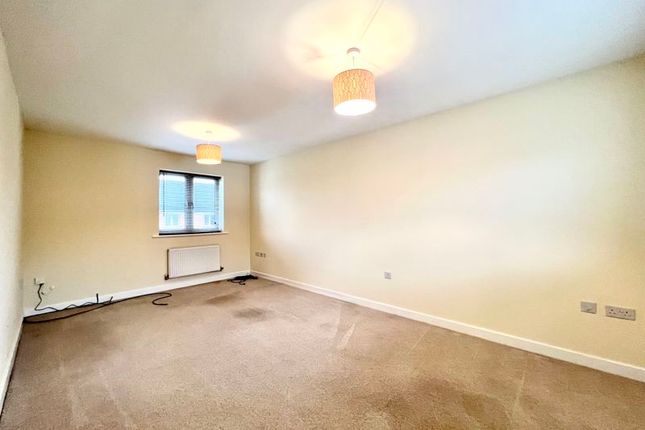 54, Dakota Drive, Calne photo 3