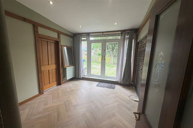 35, Woolley Lane, Hollingworth, Hyde photo 5