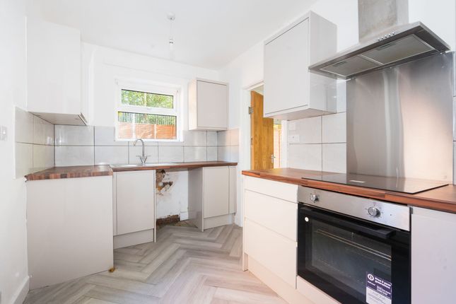 32 Sicey Avenue, Sheffield photo 3