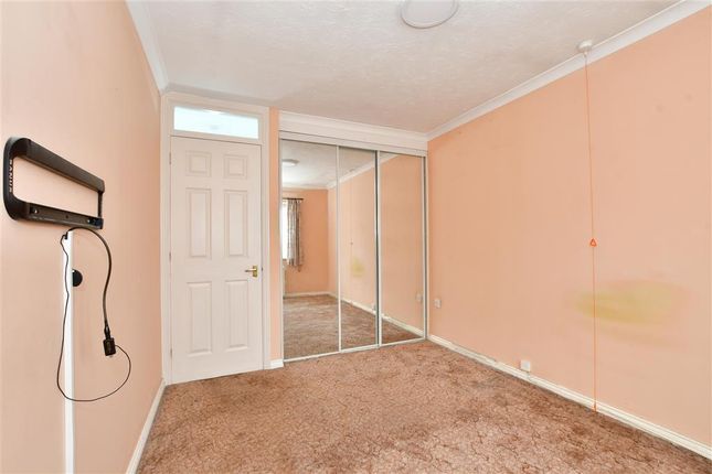 Thumbnail Flat for sale in Cunningham Close, Romford, Essex