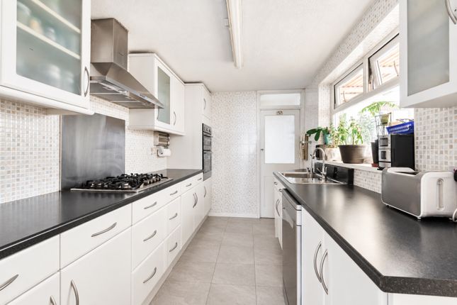 62, Crescent Road, London photo 4