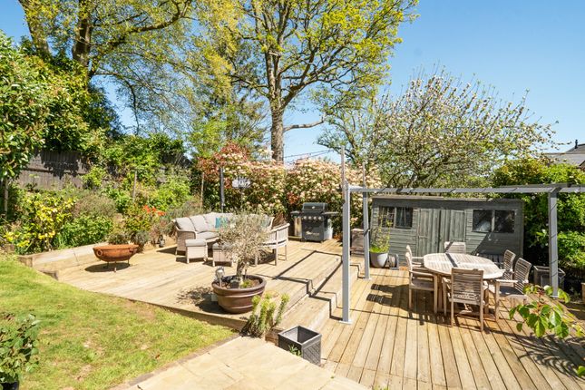 3, Woodside Close, Chiddingfold photo 4