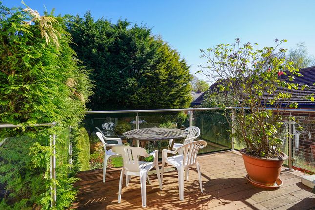 64 Dunkeld Road, Sheffield photo 4