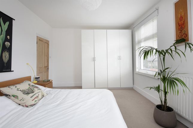 End terrace house for sale in Consort Road, Peckham