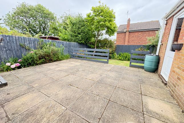 3, Blenheim Crescent, Leicester photo 2