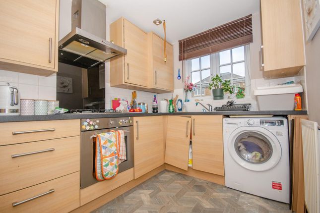 Lowry Grove, Bristol photo 3