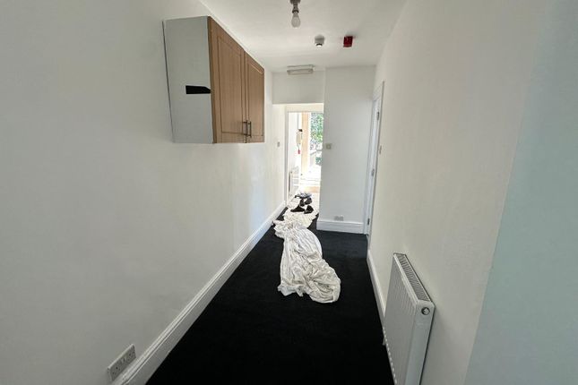 610a, Hitchin Road, Luton photo 5