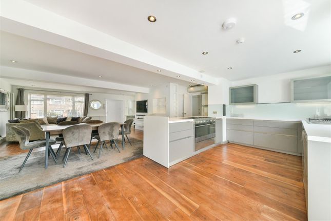 Property to rent in Windermere Road, London