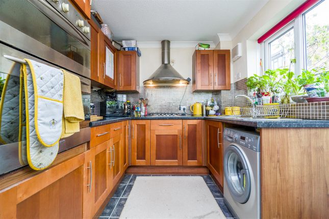 Terraced house for sale in Hardy Close, Barry