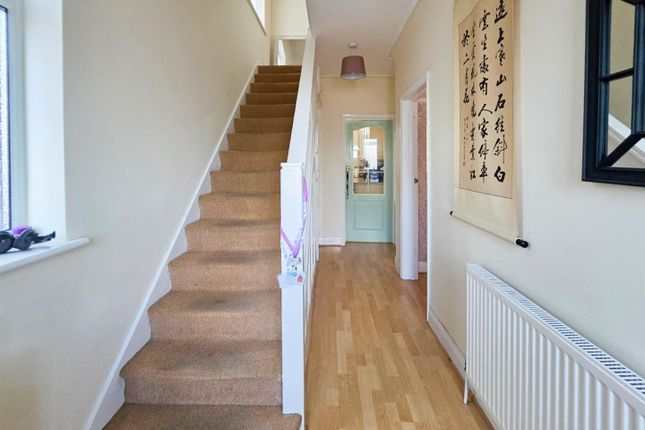 10, Hampton Gardens, Southend-On-Sea photo 2
