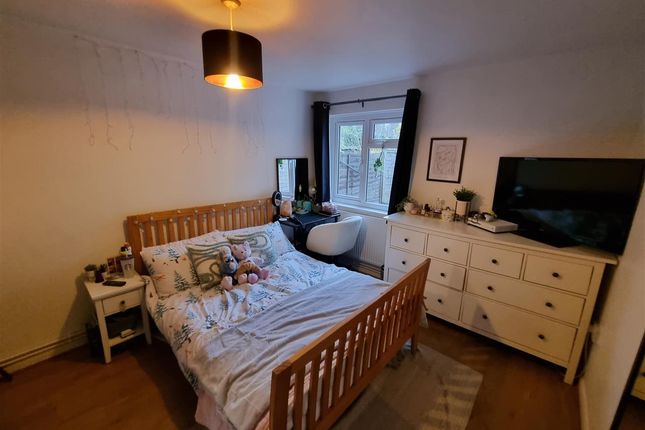Terraced house to rent in Kemsing Gardens, Canterbury