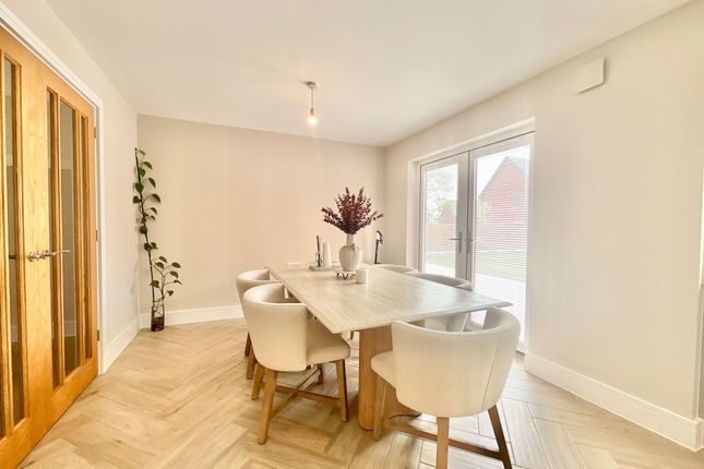 The Cedar Trentham Fields, New Inn Lane, Stoke-On-Trent photo 3