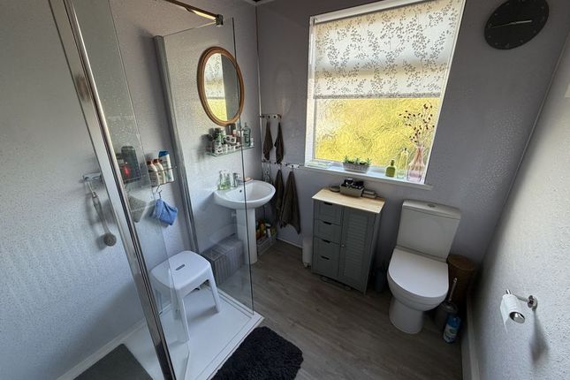28, Brentlands Drive, Dartford photo 3