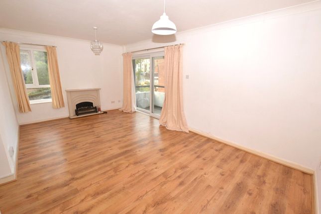 Flat 31, Ilsham House Asheldon Road, Wellswood Torquay Devon, Torquay photo 3