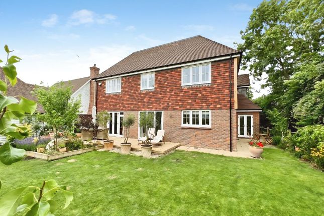 9, Fullers Way, Ashford photo 2