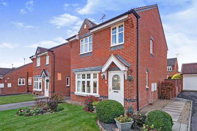 Thumbnail Detached house for sale in Stowe Garth, Bridlington, East Yorkshire