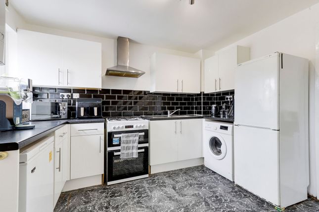 58 Stockdale Close, Nottingham photo 2