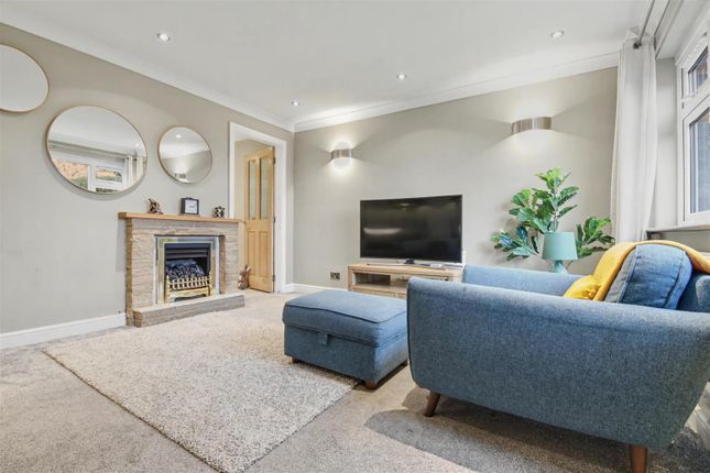 37, St. Hybalds Grove, Brigg photo 4