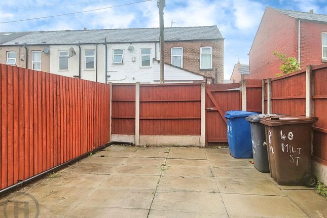 Terraced house to rent in Milton Street, Leigh
