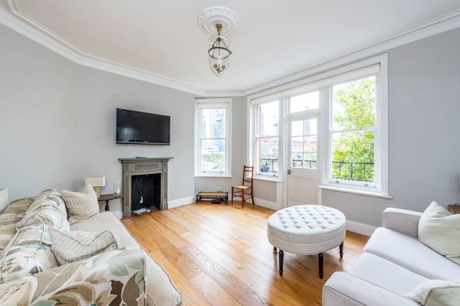 Thumbnail Flat to rent in Cremorne Road, Chelsea, London