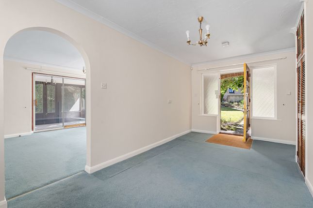 4, Oak Road, Watchfield, Swindon, Oxfordshire, SN6 photo 2