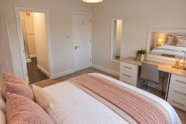 Room 6, 296, London Road, Reading photo 2