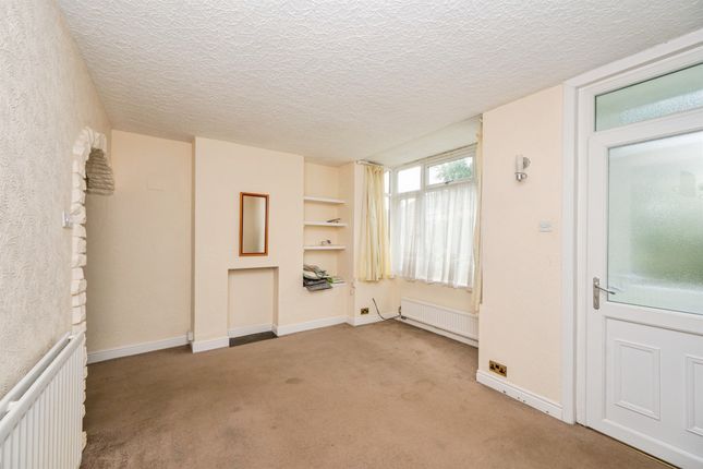 16, Furlong Lane, Burton-On-Trent photo 4