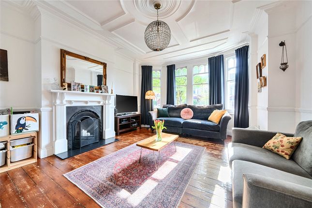 19, Belmont Avenue, London photo 3