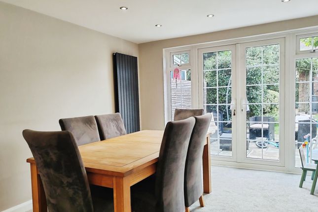 12, Reeds Hill, Bracknell photo 4