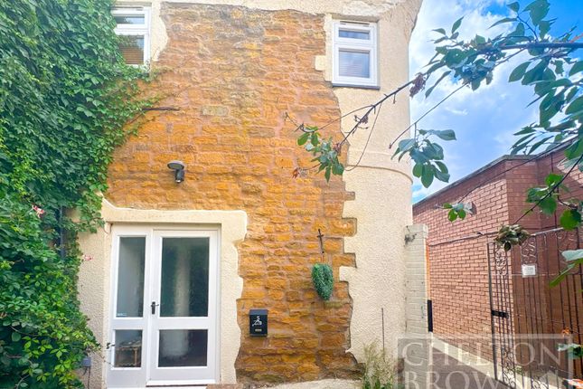 Flat 5 The Courtyard, 27B, High Street, Northamptonshire photo 2