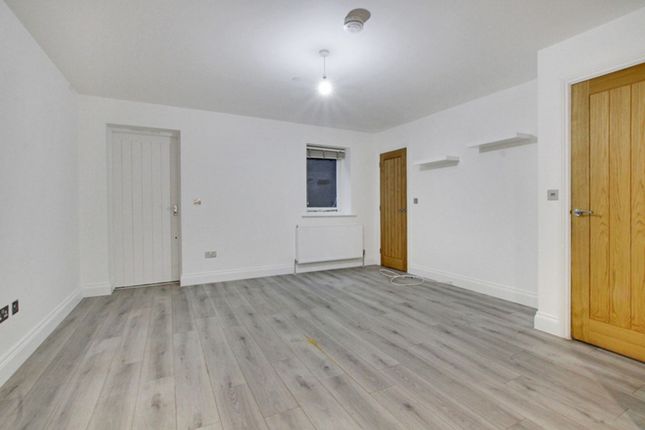 3 Tower Mews High Street, Maldon photo 4