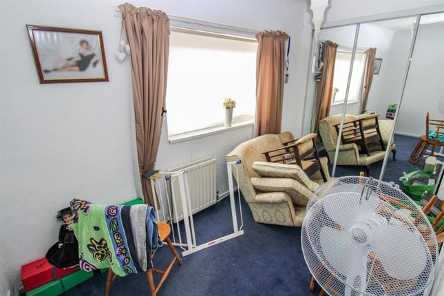 End terrace house for sale in Chapman Grove, Corby