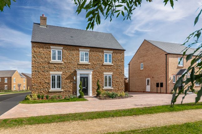 The Pavilions Detached Stone Avondale