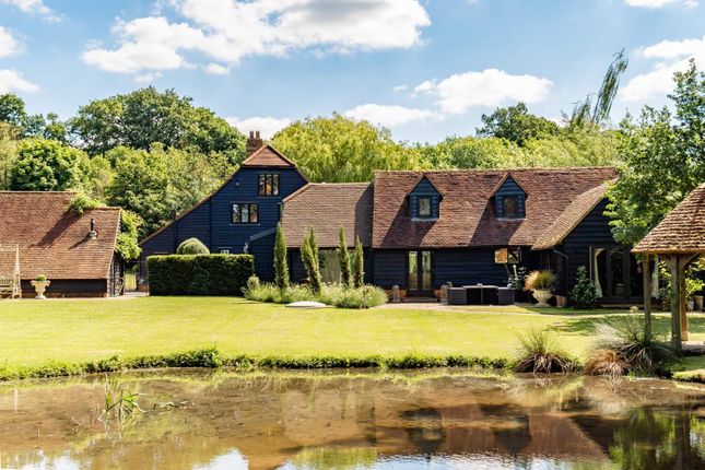 Thumbnail Barn conversion for sale in Mount Road, Theydon Garnon, Epping