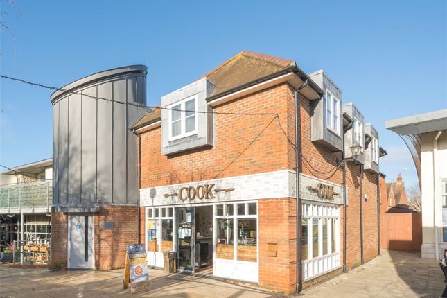 Flat for sale in Latimer Walk, Romsey, Hampshire