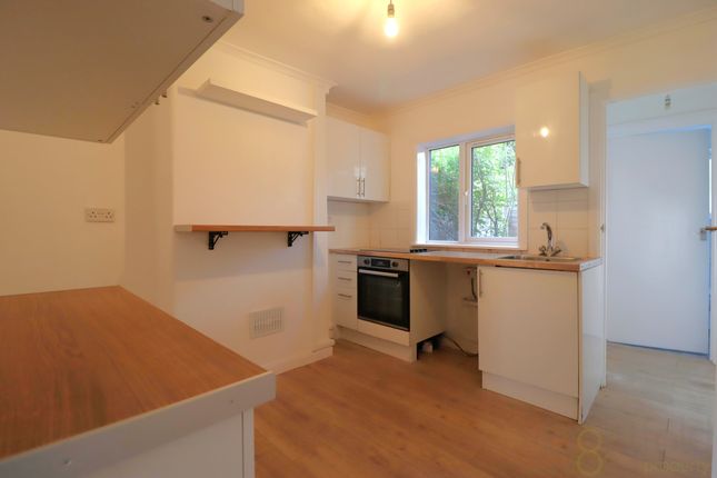 109 Junction Road, Burgess Hill photo 5