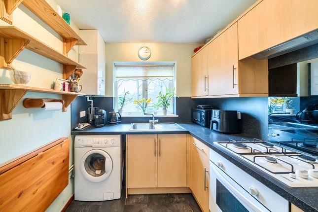 27 Clarkfield, Rickmansworth photo 2