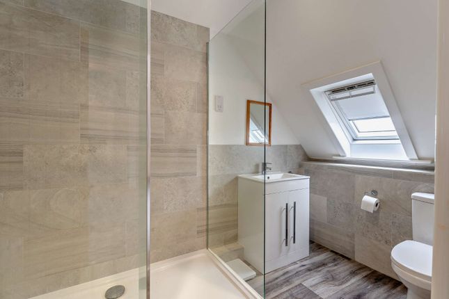 Bedroom 2 En-Suite