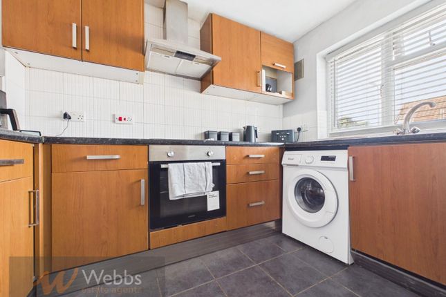 30, Schoolgate Close, Walsall photo 2