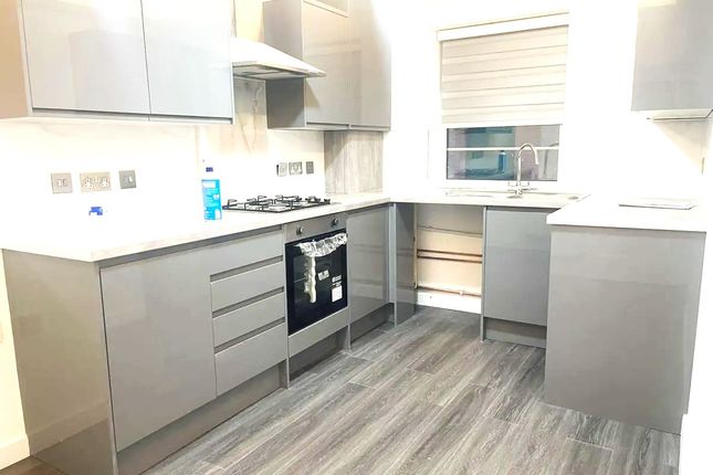 Thumbnail Flat to rent in Wood Green, London